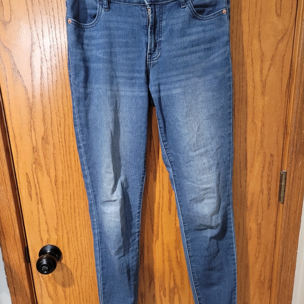 Pop Icon Mid Rise Super Skinny Jeans